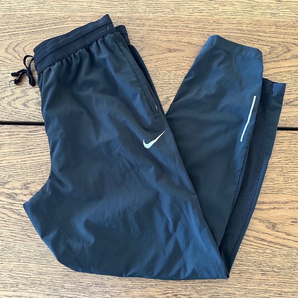 Nike Dri-Fit Lightweight Joggers